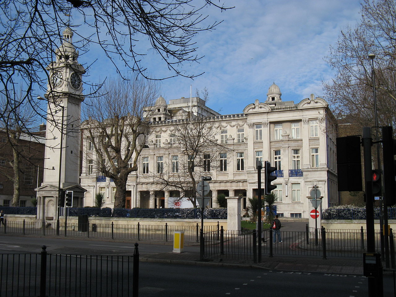 QMUL campus